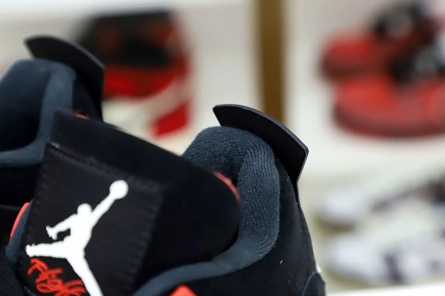 'RED THUNDER' AIR RETRO JORDAN 4 Kimikick 0819